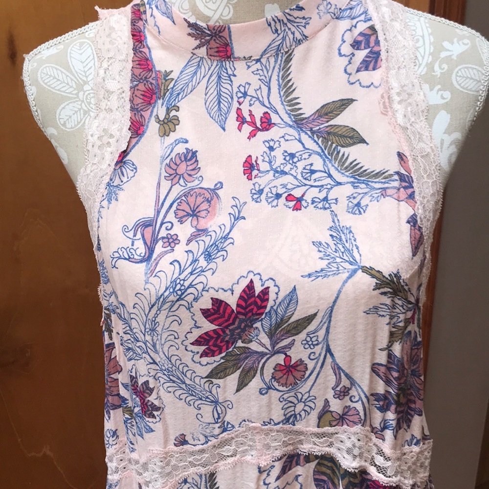 NWOT floral Intimately Free People dress. Size M - Picture 2 of 3